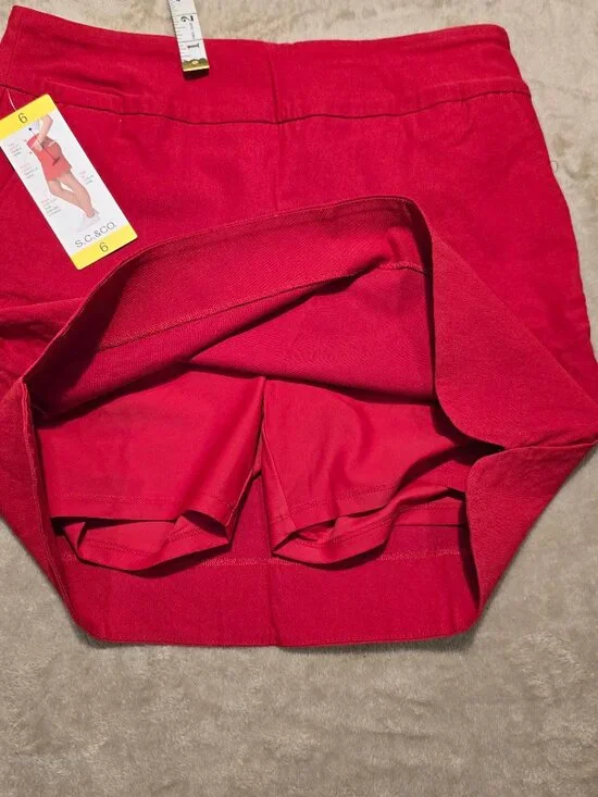 NWT SC&CO Skort red - Picture 5 of 5